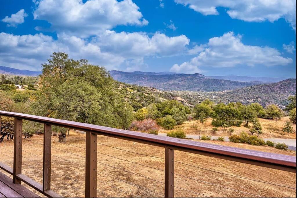 New! Yosemite Mountain Villa, Stunning Views -More Oakhurst Eksteriør bilde