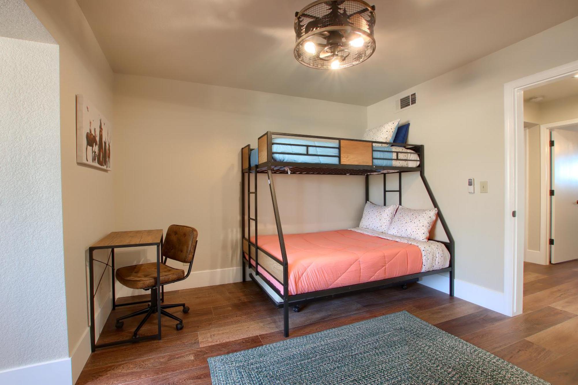 New! Yosemite Mountain Villa, Stunning Views -More Oakhurst Eksteriør bilde