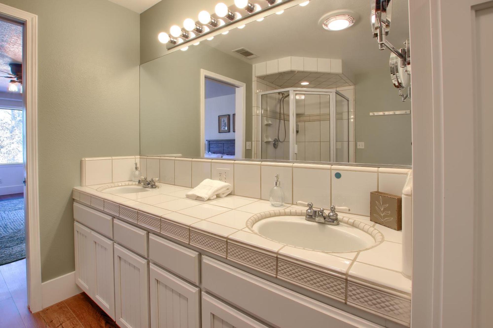 New! Yosemite Mountain Villa, Stunning Views -More Oakhurst Eksteriør bilde