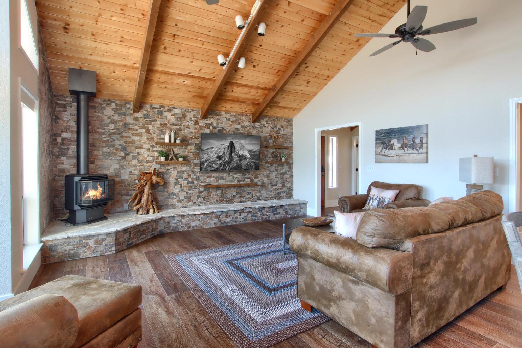 New! Yosemite Mountain Villa, Stunning Views -More Oakhurst Eksteriør bilde
